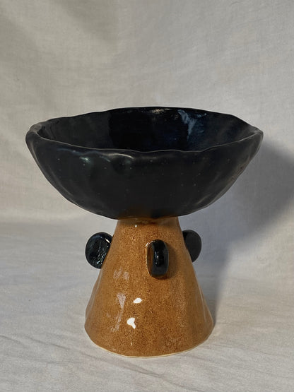 Pedestal Trays